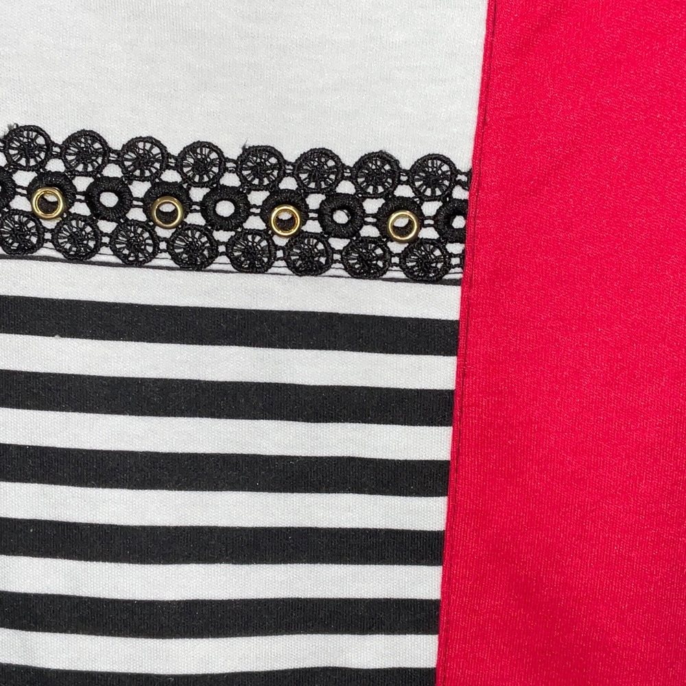 Alfred Dunner Black, White, and Red Patchwork Short Sleeve Top - Picture 3 of 7